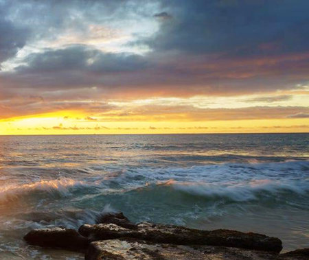 Beautiful seascape at sunset. Dramatic sky and seaの写真素材