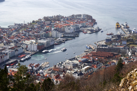 BERGEN, NORWAY - April 13, 2018: View to the City of Bergen from the Mount Floyen with the Floibanen Cable Carのeditorial素材