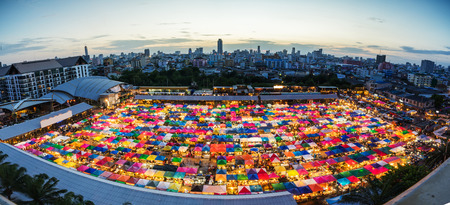 Night market in Bangkok, second hand shoppingの写真素材