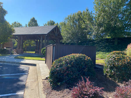 Beautiful House in Atlanta, Georgia The trees and grass roads are harmonious.の写真素材
