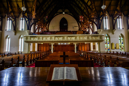 tell the faithのeditorial素材