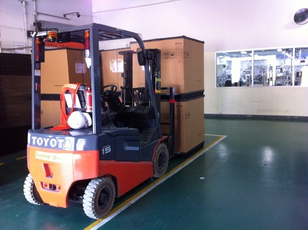 Car in industrial factoryの素材