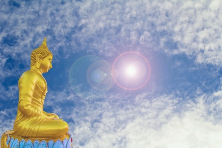 Buddha on the sky backgroundの素材