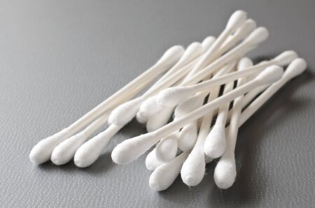 Cotton swab