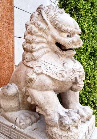 Chinese lion statue in  Thailandの写真素材