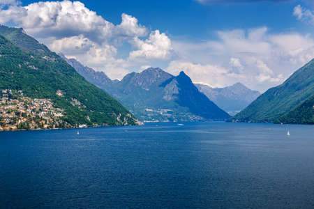 Landscape of Lake Lucerne (Vierwaldstattersee), Canton of Luzern, Switzerlandの写真素材