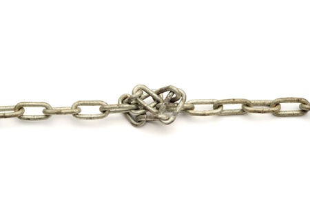 Entangled chain 