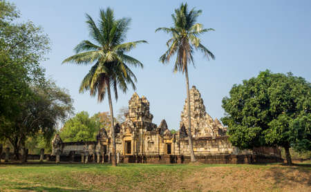 Prasat Sdok Kok Thom is an important historical site of ancient Khmer. Located on the Thai-Cambodian border On the Thai side, in the area of ââSa Kaeo Provinceのeditorial素材