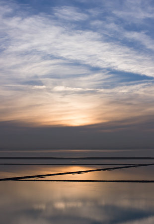 Sunset on Fremont lake in California, USAの写真素材