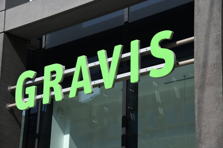 Hannover, Lower Saxony, Germany - April 12, 2020: Logo of Gravis in Hannover Germany - Gravis is one of the leading Apple service providers in Europeのeditorial素材