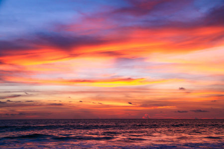 Colorful sunset on the andaman sea, Thailandの写真素材