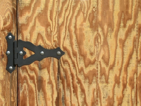 Raw wood with black rustic hinge