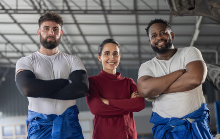 Car service technician inspect, evaluate, inform consumers about complex mechanical problems. Creating action plans, work schedules. Offering customized solutions and quotes depending on requirementsの写真素材