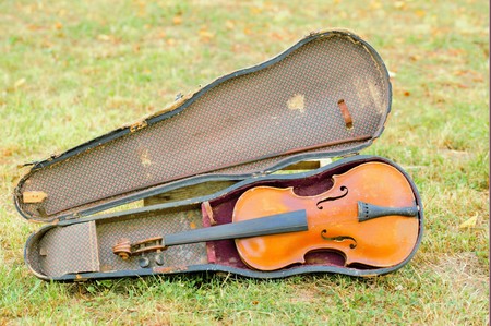 Old violin, since 1928の写真素材