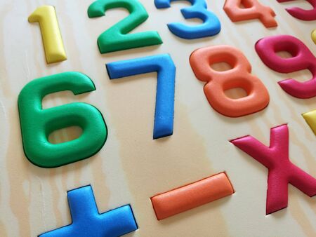 many color many number. The number one to number nine.