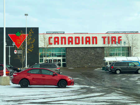 Calgary Alberta, Canada. Oct 17, 2020. Canadian Tire store during winter time.のeditorial素材
