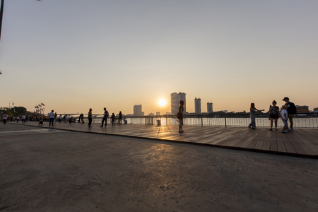 BANGKOK, THAILAND : april 5, 2016 :Sunset at The jaopraya river of Bangkok transportation by River from asiatique Shoping Mall in capital . Bangkok,thailandのeditorial素材