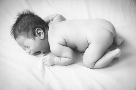 new born yawnの写真素材