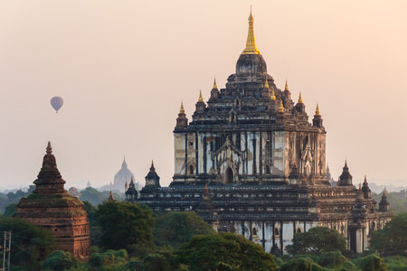 Balloon , Sunrise , Pagoda ,  Bagan in Myanmar  Burmar の写真素材