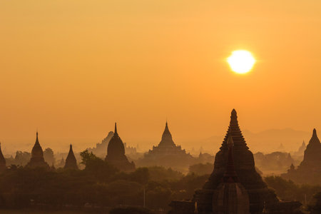 Dawn, Sunrise and  Pagoda ,  Bagan in Myanmar  Burmar の写真素材