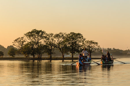 Boat in Taungthaman  lake , Amarapura in Myanmar  Burmar のeditorial素材