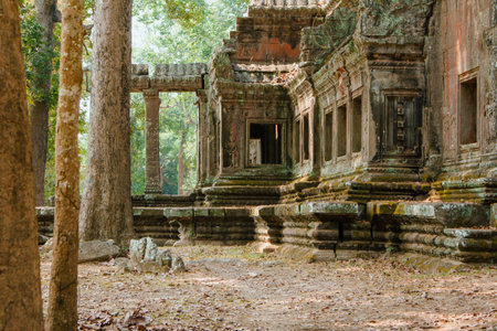 SIEMREAP, CAMBODIA - MARCH 13 2013: Ruins of Angkor Wat, part of Khmer temple complex. Angkor Parkのeditorial素材