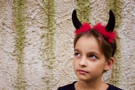 Sweet Little Girl Dressed Like A Devil Lizenzfreie Bilder