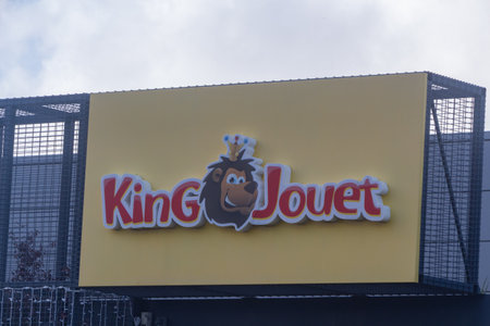 Saint-Renan â France, December 19, 2020 : King Jouet shop signのeditorial素材