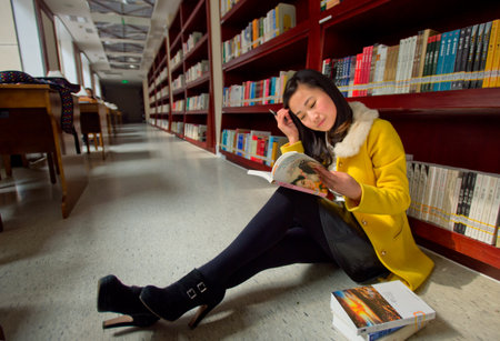 student at the libraryのeditorial素材