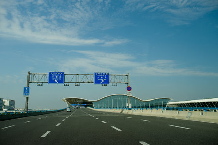 Carriageways of the Shanghai Pudong International Airportのeditorial素材