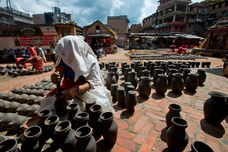 People making pottery on the one of Bhaktapur squares&#65292;Nepalのeditorial素材