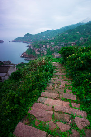 The decline of fisheries resources, China Zhejiang Shengsi Shengshan Island fishermen have...