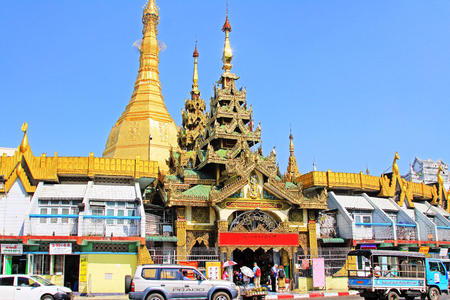 Sule Pagoda, Yangon, Myanmar.のeditorial素材