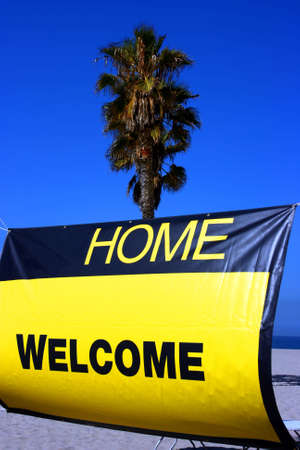 Welcome home sign on California beachの写真素材