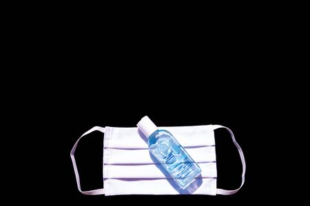 Mask and hydroalcoholic gel for protection against virus, allergy, epidemic and global pandemic. To...