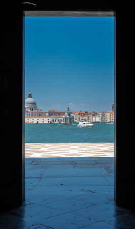 View of the Grand Canal and Basilica Santa Maria della Saluteの写真素材