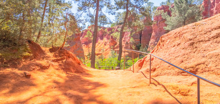 Panoramic view of red cliffs in Roussillon, Provence, Franceの写真素材