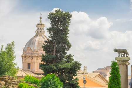 View of the Roman forum and the wolf of Rome, Italy.の写真素材