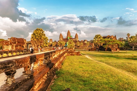 SIEM REAP, CAMBODIA - NOVEMBER 15   Angkor Wat is a Hindu, then subsequently Buddhist temple complex and the largest religious monument in the world on 15 November 2011  のeditorial素材