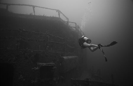 A diver alone approaching the largest artificial reef in the worldのeditorial素材