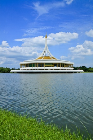 Thai style castle in the middle of pond, Rama 9 National Park,Bangkok-Thailandのeditorial素材