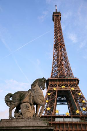 Tour d'Eiffel against the evening sky, Parisの写真素材