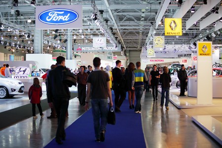 MOSCOW - SEP 5: Visitors at an exhibition, Moscow international motor show 2010 on September 5, 2010 in Moscow, Russiaのeditorial素材