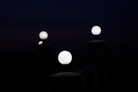 Streetlight halogen lamp, night illuminationの写真素材