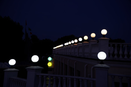 Streetlight halogen lamp, night illuminationの写真素材