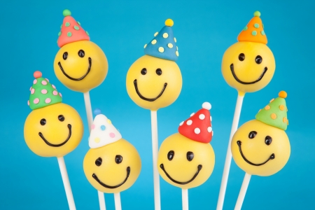 Birthday cake popsの写真素材