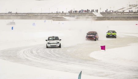CHEBOKSARY, RUSSIA - JANUARY 28, 2018: Winter auto show - ice race. car rally on  frozen bayのeditorial素材