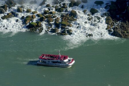 Cruise ship at Niagara fallの写真素材