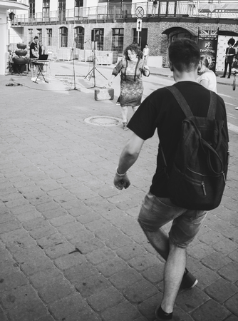 MINSK, BELARUS.August 12 2017 Violinist playing on the streetのeditorial素材