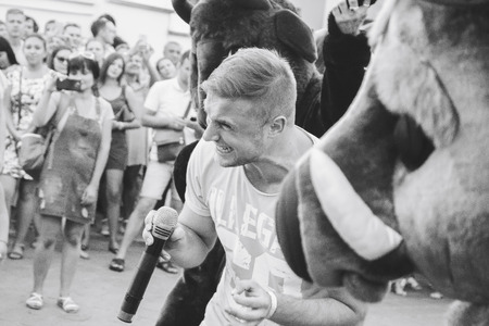 MINSK, BELARUS.August 19, 2017. Animator on the streetのeditorial素材